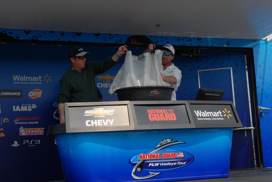 2B40150A-9283-40B4-9A10-E8E14067BFA3