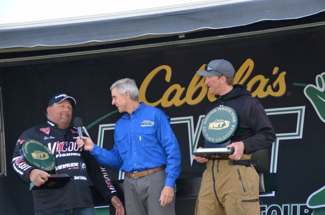 2B489FE6-BF04-491F-A73B-1D3C60D03384