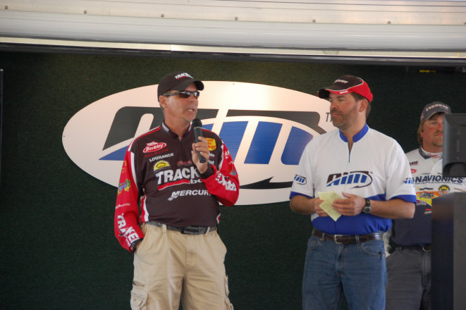 2B6F77C7-3B8B-4CD2-83FF-0399A71F3B31