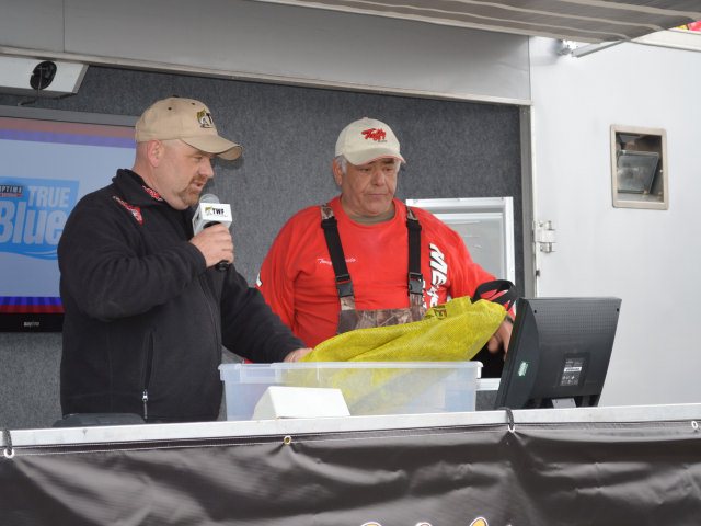 2B912D86-0126-4D98-BC01-EED60DB242F8