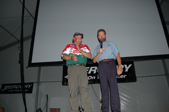 2BBEE340-CA26-4C70-BD3A-34F6C7E3CC36