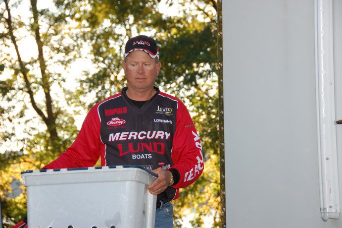 2BCAFC68-CA82-49FB-A556-9BE4D3F16EE7