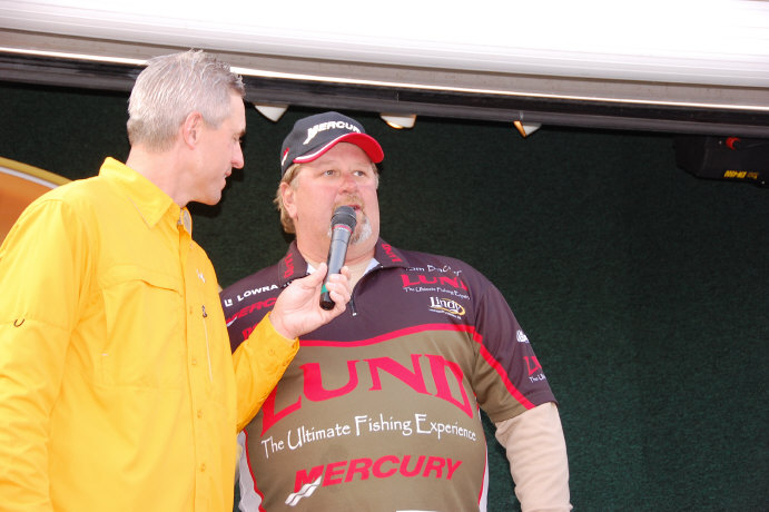 2BCB5452-5392-4D2D-92E0-57185C00C2C9