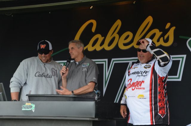 2BD85D44-1D14-4819-B7B4-1B240AC6366C