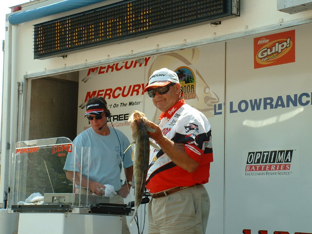 2BE3D13F-51E0-4F7F-B9CD-C5565D78622F