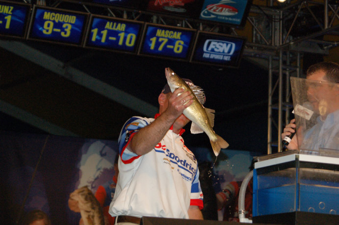 2BF08E01-7D49-491F-93CA-26B1D828ADE7