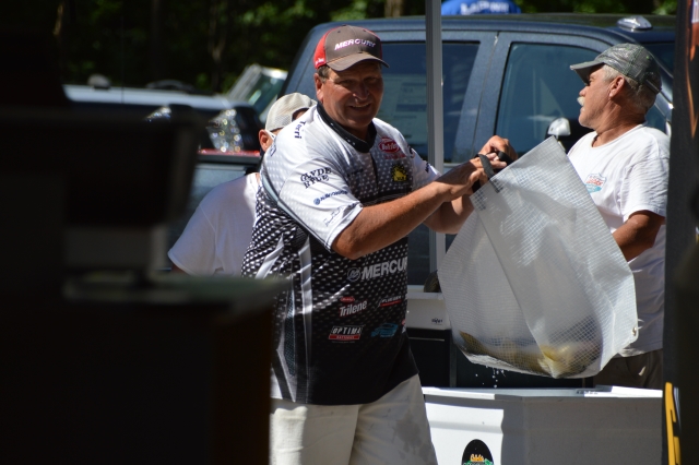 2C35185D-47D8-42BC-B21A-686FF2FD2E3C