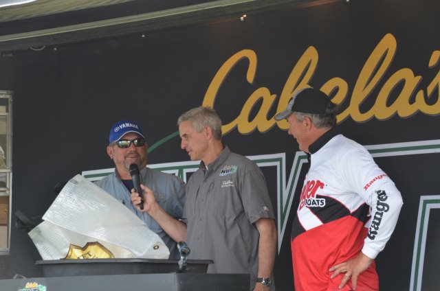 2C7FAE6E-C5E3-4E1B-AD72-AF930A6512DD