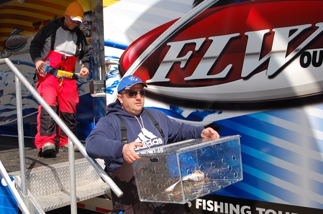 2C97C073-5D3D-44F5-A68F-643831E9971E