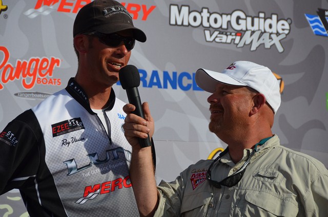 2CBBE08B-908D-40C0-81CA-3AD0C1FD9FDC