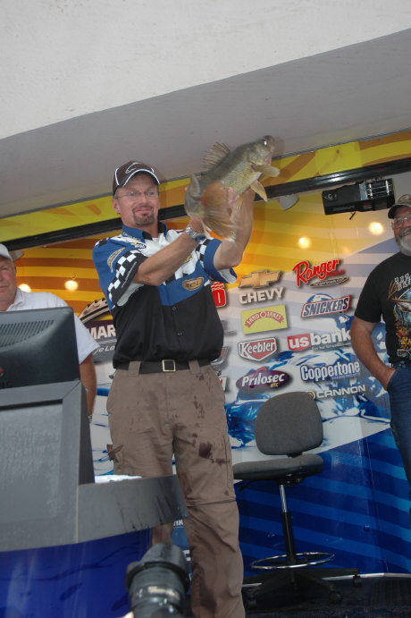 2CDE3478-2F00-411B-A037-3D6068456665