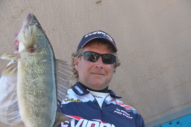 2CE82805-AC05-415A-A347-A8A3C82F6E21