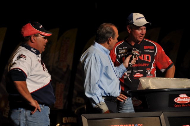 2D0119B9-4352-49C0-BEC2-E687CE14048B