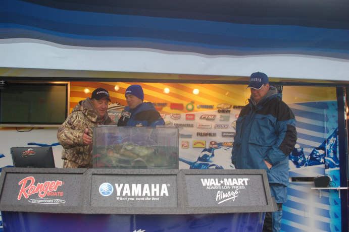 2D075575-A08B-4049-B12D-3217A7AAF072