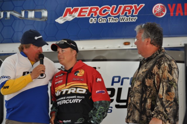 2D1598BB-04E4-49C9-8B2F-40691C94D5CE