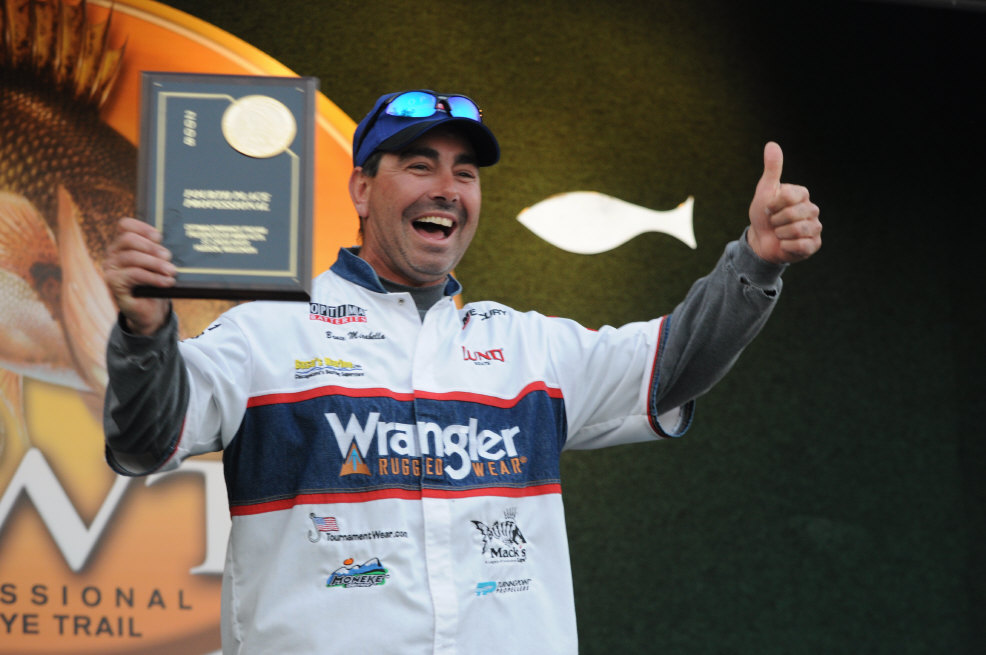 2D6D5BD5-B884-40ED-AB78-8F3A50C8EC2B