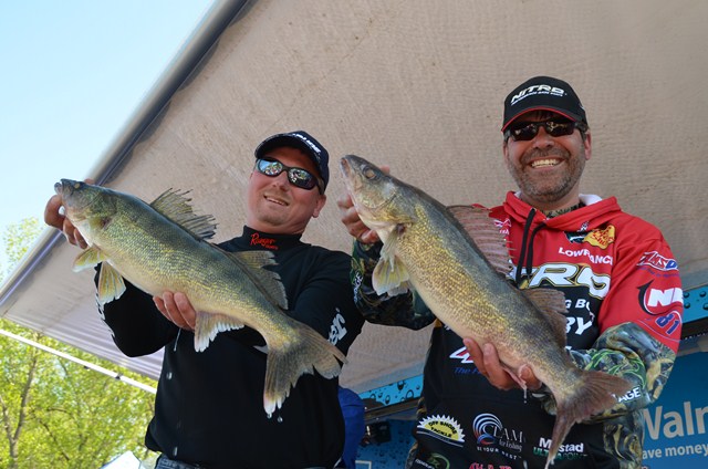 2DBE7E3B-D33B-427E-AF0B-BBCDB66FE085