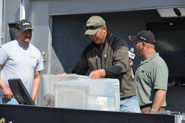 2DD0F2E3-7D74-4965-B006-718CFAC9AF13