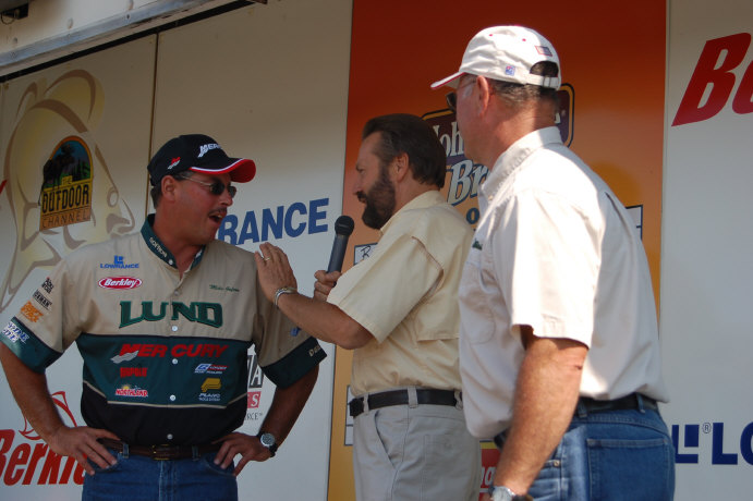 2DFA2041-A60D-4C24-B6AD-9D1F30406368