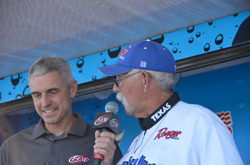 2E2BD429-25E0-4D58-881C-3743539B3583