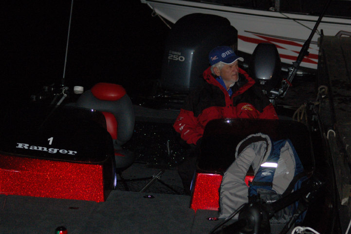 2E35AB92-13F9-4D63-9649-540E9A0AE19A