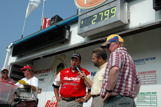 2E463CAF-582F-432A-B41F-7A6E6664A84B