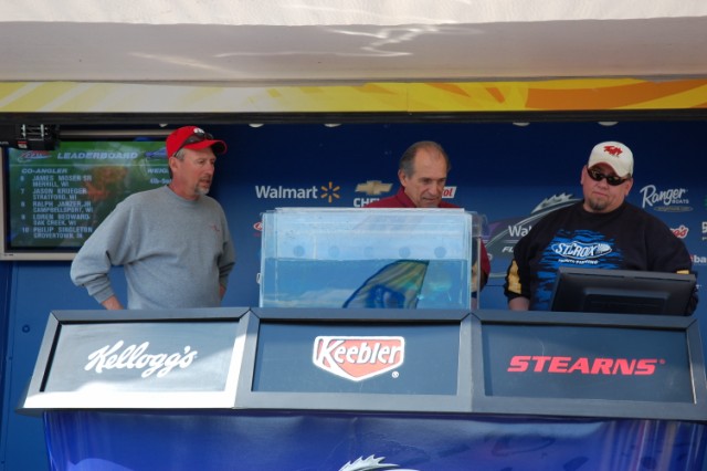 2E5AA118-2F09-463C-A974-D0F299555FB9