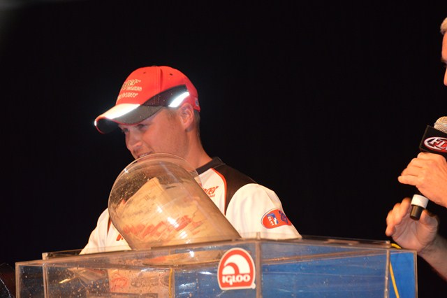 2E790325-3F83-4C21-A4AE-0515DE9DDE8E