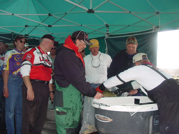 2E868B32-A964-41DF-BF28-7D5FEF668B70