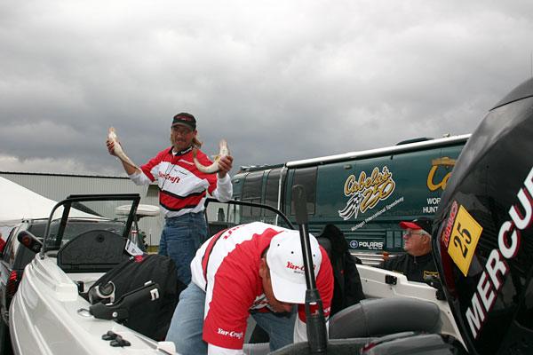 2E9C30D2-CD44-45A4-AC25-0F26DC455B20