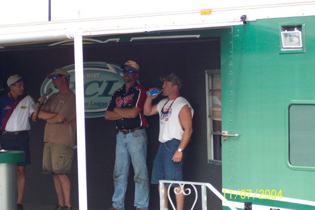 2EB945EB-3E8C-477E-8C66-C172F2766267