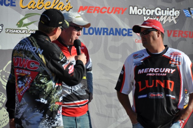 2F0716C3-FC56-474B-BDFE-3AC4203BBD67