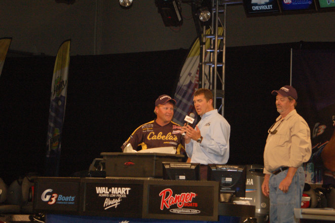 2F269808-871C-4C54-8BD1-85DB34215667