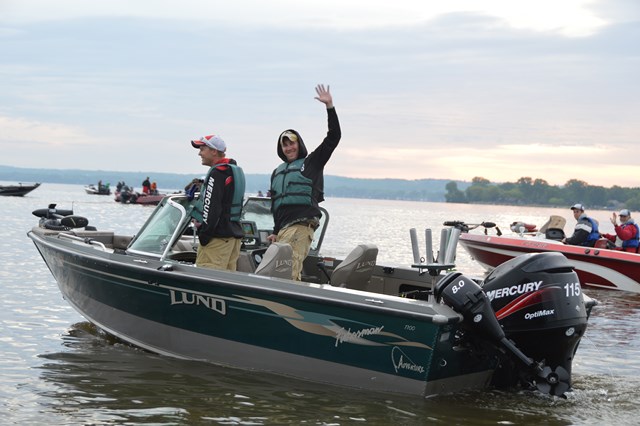 2F2DB2EF-6CAC-4C80-B651-812962A0B83E