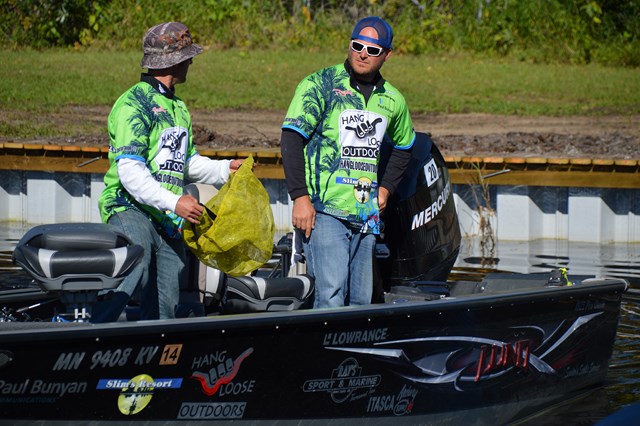 2F4B5D01-1BC8-4D02-8431-2AF211E86AC5