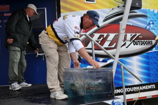 2F855B31-71A1-44FC-B427-4F83CB0BCBCD