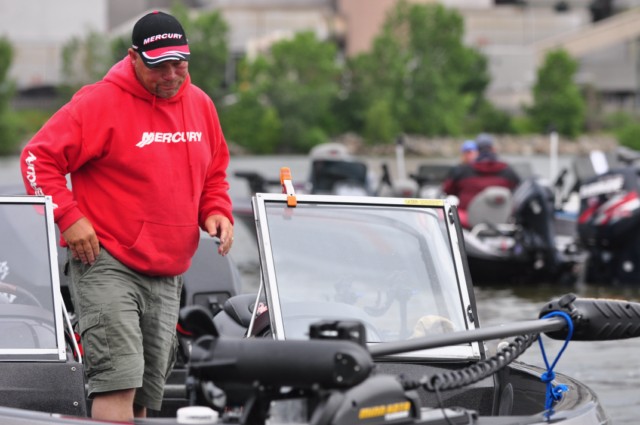 2FAB9B85-1FD7-45E5-B5A4-9CC24B7F7E5B