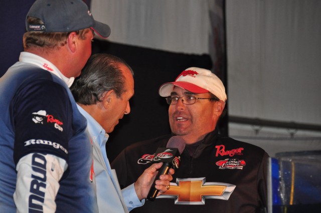 2FBE3079-F009-4F4A-ABE9-E78F7B9A93E1