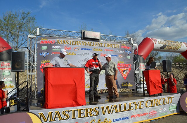 2FDB322B-5E26-4B02-934D-104A9F5130A4