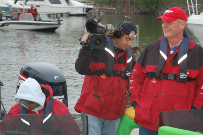 4CF07BEF-3BDE-46CA-B7D7-4BEB699E7441