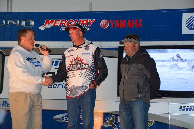 4DB8F421-6114-48F1-BEE5-EF05B7DAFA2F