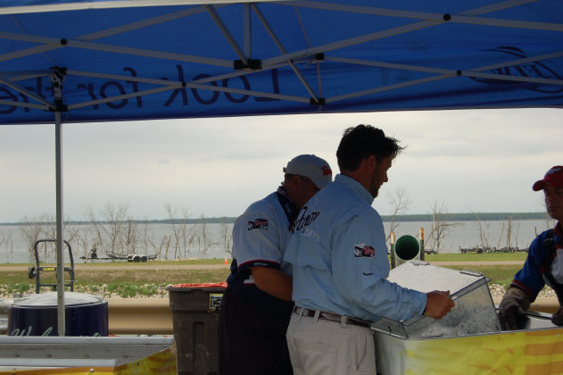 4A24A2AF-10EB-4224-BE25-93980F69951D