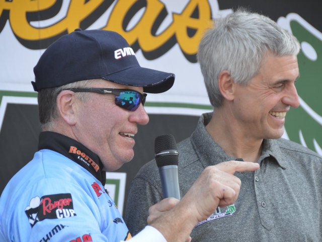 302A1941-3F9F-4A9F-8562-FFBEBF72186D