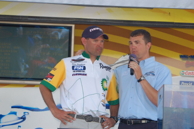 306BDB90-65F6-4CEF-8295-C58E70527375