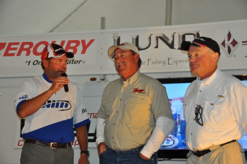 309D9075-02A8-4BBF-8A6A-7084404D4EBD