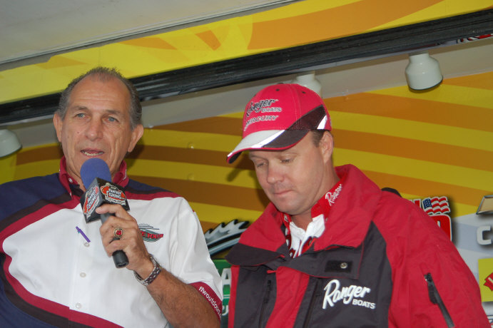 30B8EFB6-AAC0-4EEF-B163-38B4A2EAC7D2