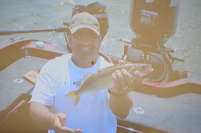 30C31DD6-B8A2-4815-853E-A411E998D1D9