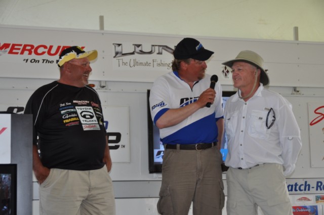 30D14095-7081-48F2-A8F0-B5C02F543DA1