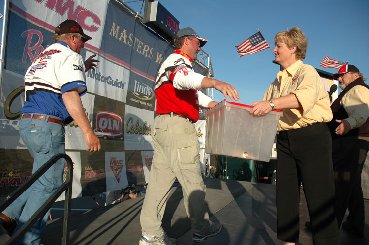 30D7E30B-7981-405E-87E9-7B3C0E9A6564