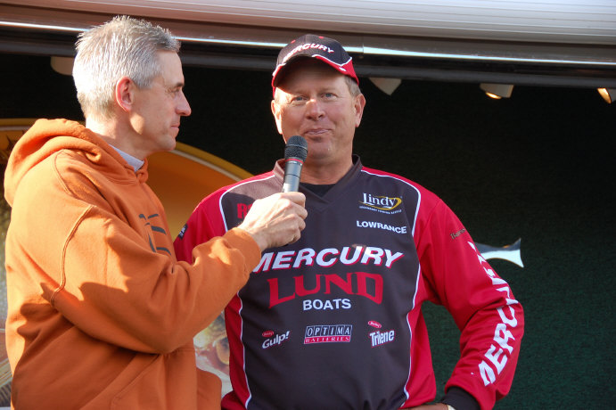 30FD2193-138A-44F1-BC4B-06E4AB289638